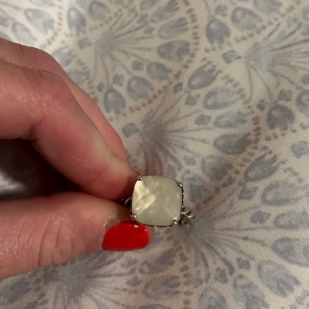 silver and pearl opal pandora ring! great condition! 💍